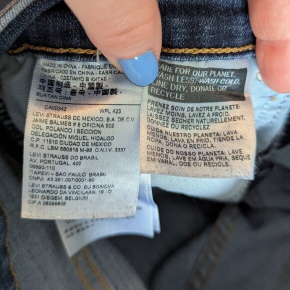 Levi's Strauss 315 Shaping Bootcut Denim Jeans Size 28 - Picture 8 of 9